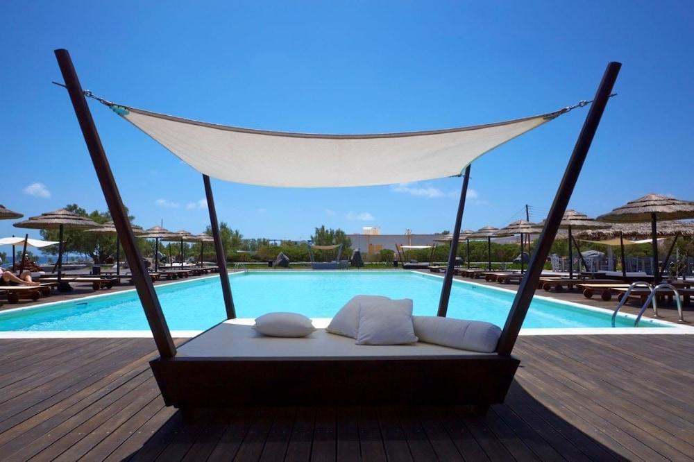 Black Rose Beach Suites เปริสซา ภายนอก รูปภาพ