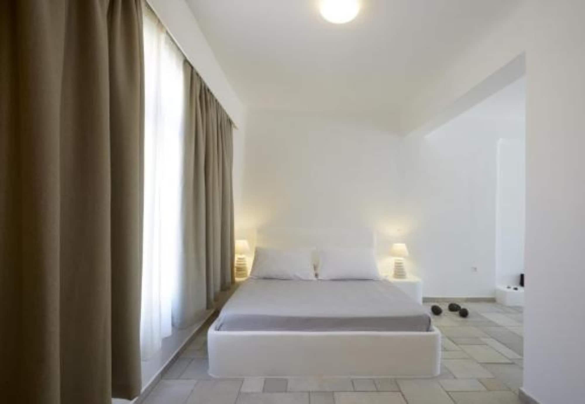 Black Rose Beach Suites เปริสซา ภายนอก รูปภาพ