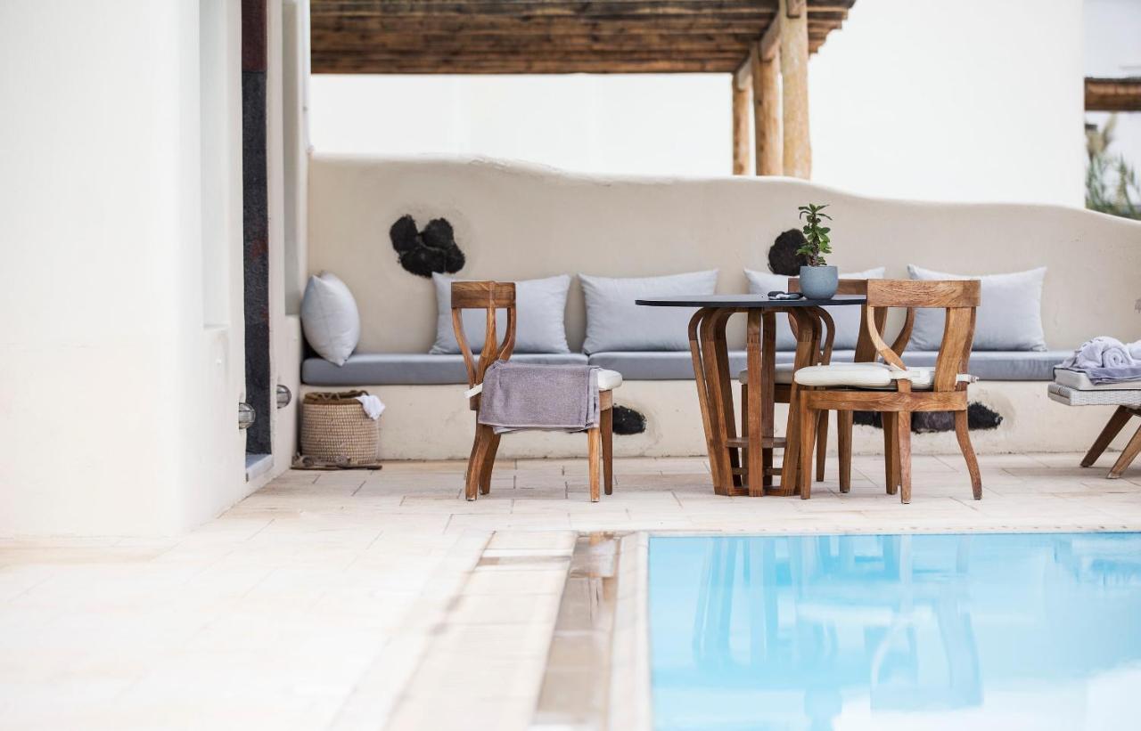 Black Rose Beach Suites เปริสซา ภายนอก รูปภาพ